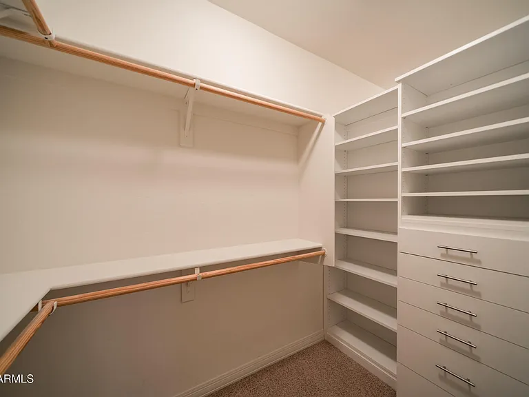 2681 E Hampton Ln — Photo 38