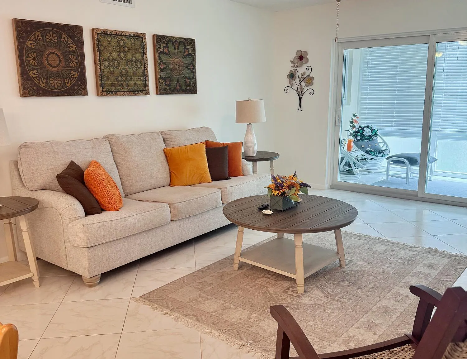 2 bed, 2.0 bath, 1134 sqft, $1,700 — Photo 2