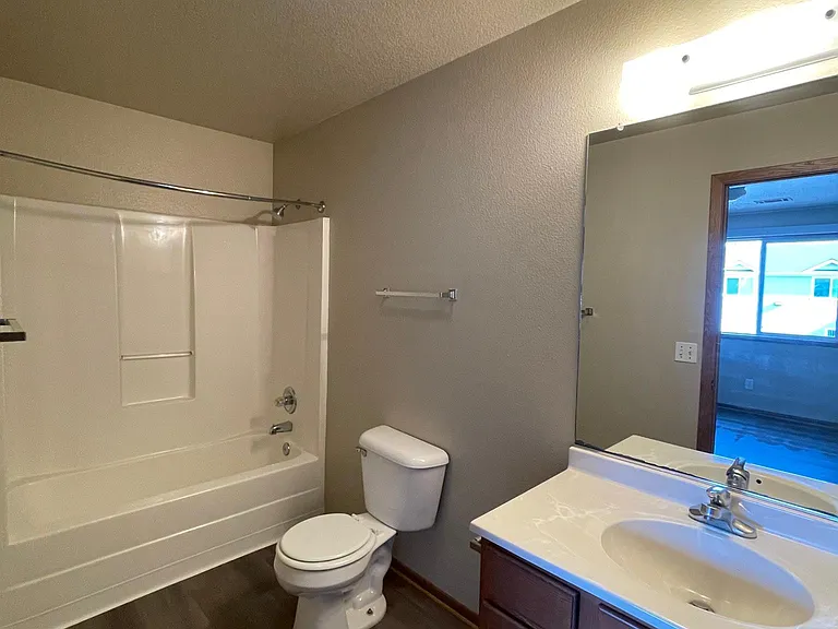 841 Dickinson Ave #8 — Photo 8