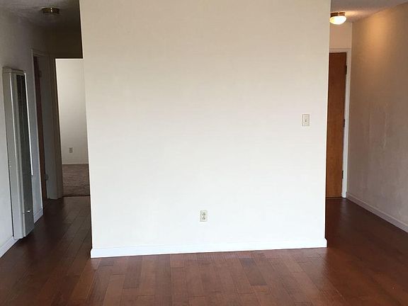 4th image of 38 1st Ave