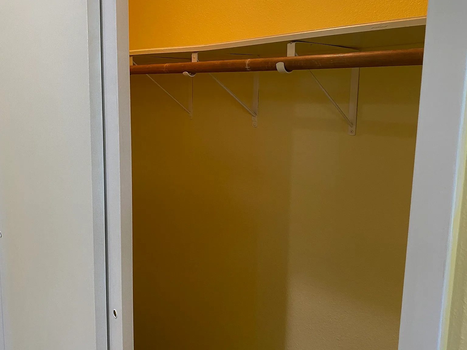 2 bed, 2.5 bath, 1700 sqft, $1,650 — Photo 3