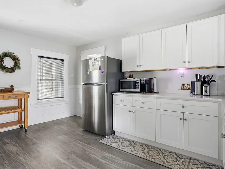 747 Union St #2 — Photo 2