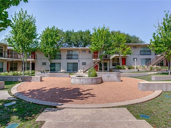 3rd image of 4616 W Lovers Ln APT 125