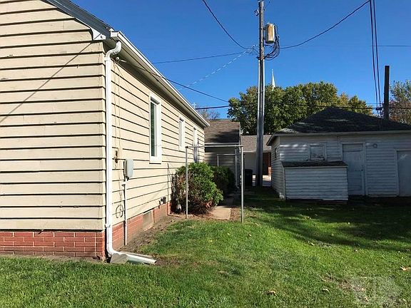 4th image of 514 1st St NE