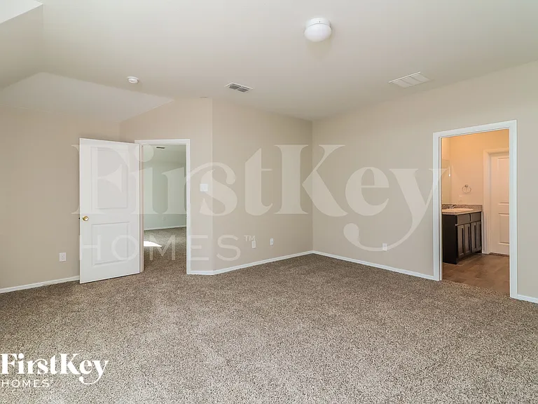 2212 Blythwood Trl — Photo 8