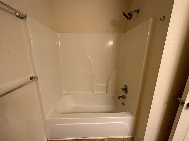 4420 Marlane Dr — Photo 9