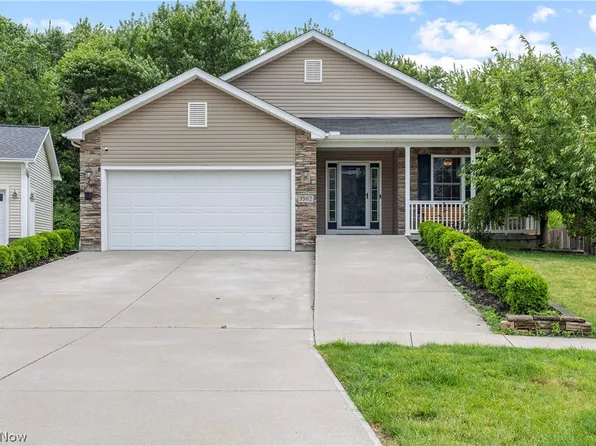 3502 Astor Ln, Lorain, OH 44053