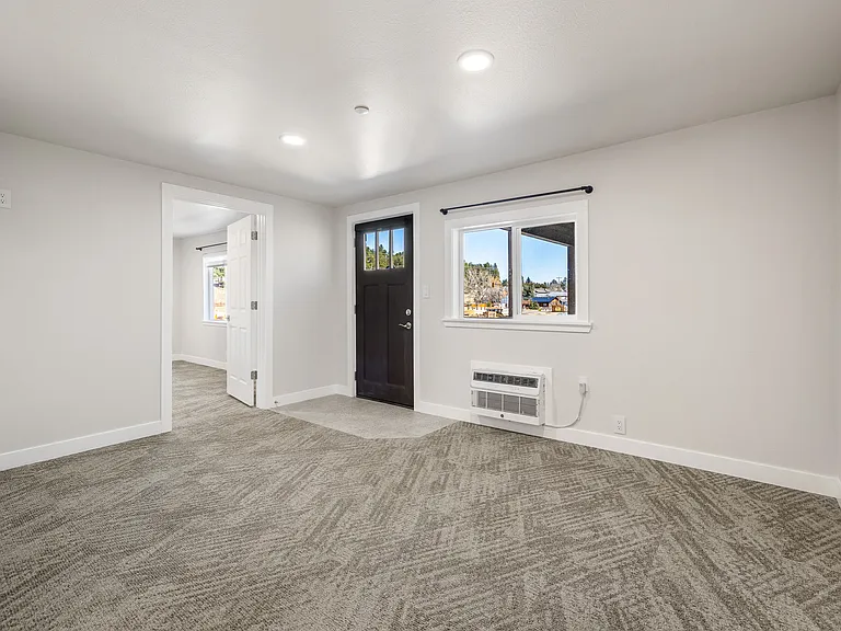 Ponderosa Apartments — Photo 29