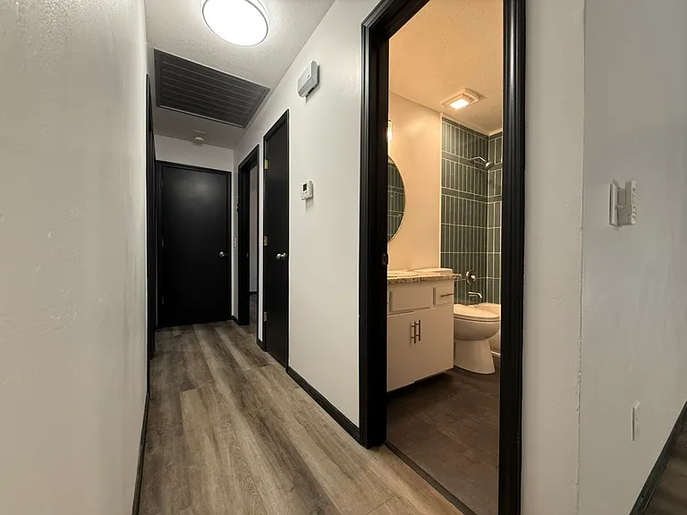 2627 E Verona St — Photo 21