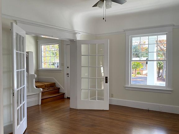 4th image of 450 Stanford Ave