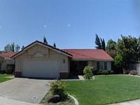 1st image of 414 Winfield Ct