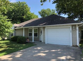 110 N Chestnut St, Nevada, MO 64772