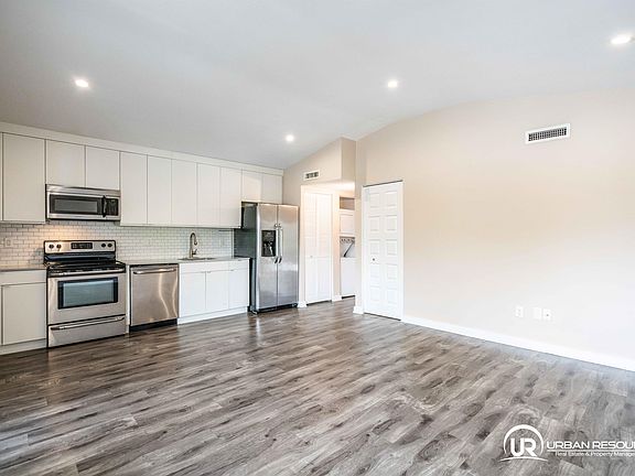 5th image of 2412 NE 26th St APT 7