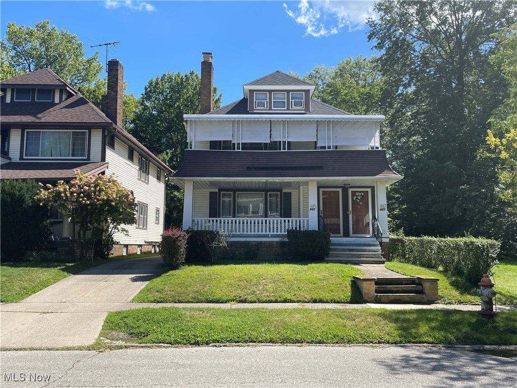 Real estate listing image