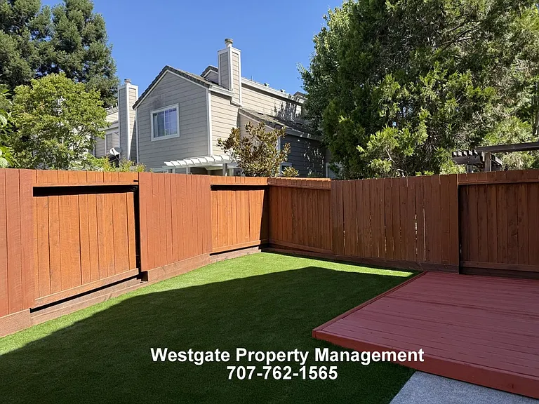 813 Chardonnay Cir — Photo 15