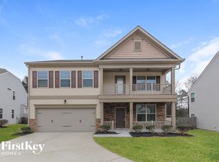 10711 Cove Point Dr, Charlotte, NC 28278
