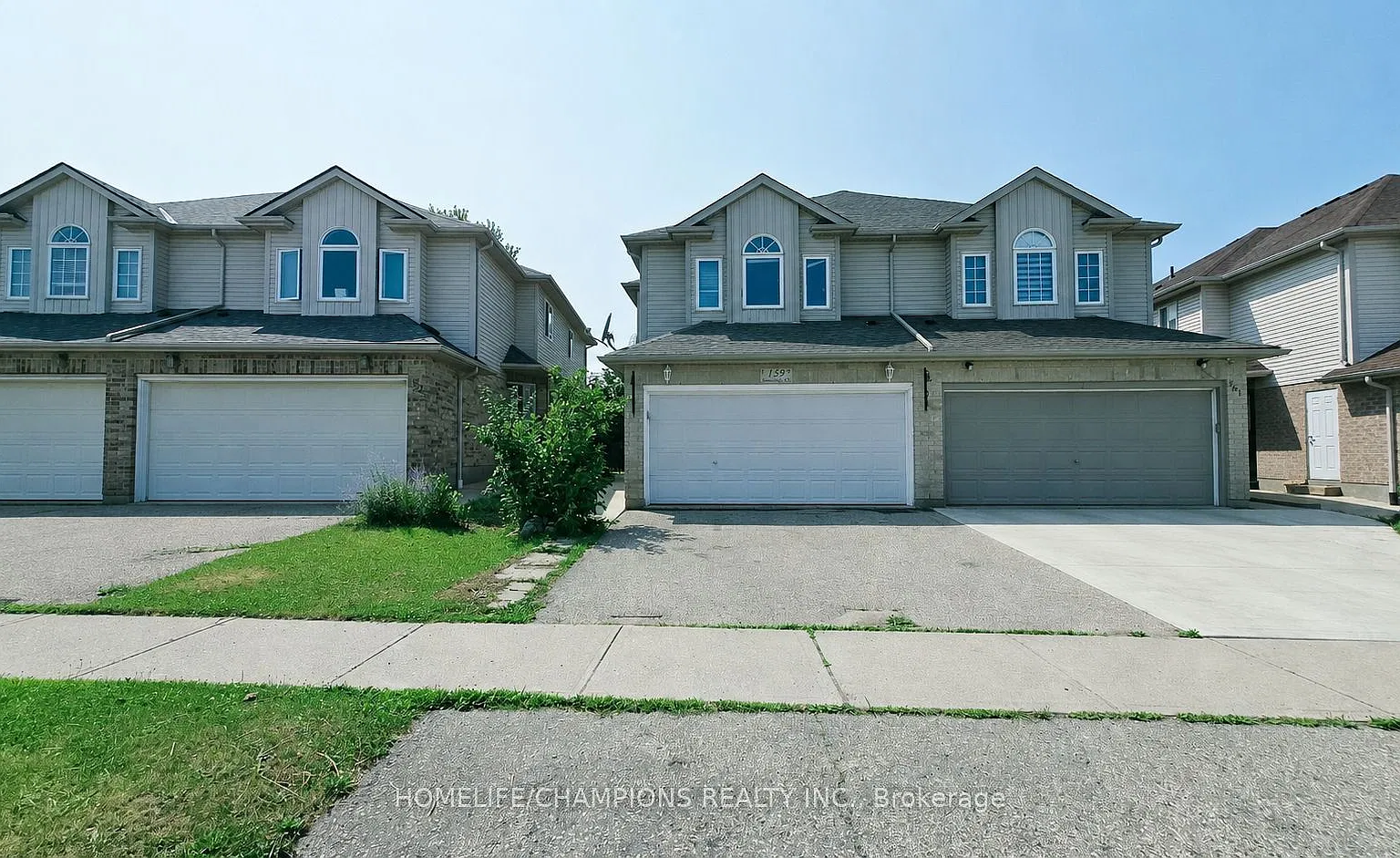 5 bed, $3,100 — Photo 1