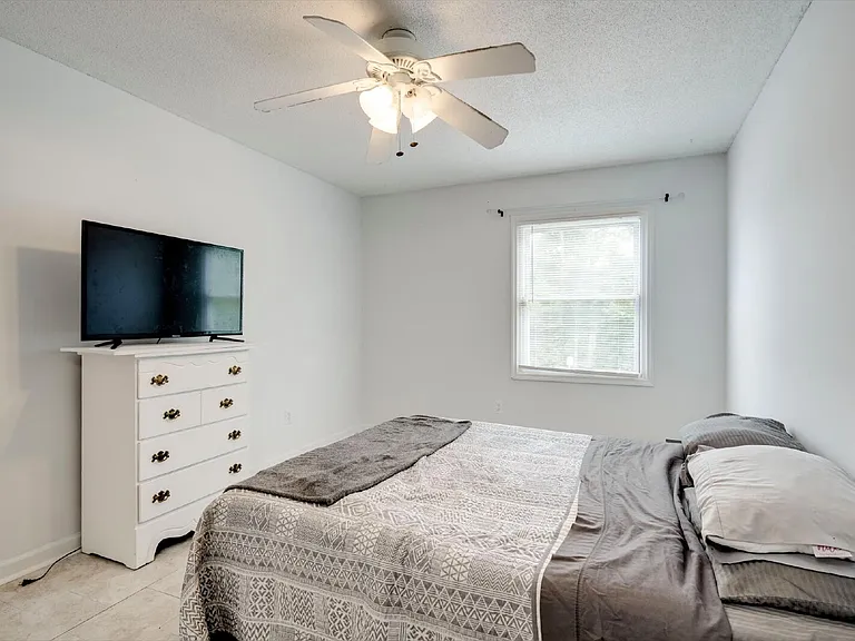 3003 Creek View Ct — Photo 30