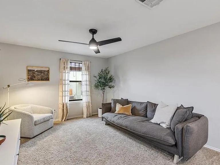 1119 Lonesome Oak Dr — Photo 20