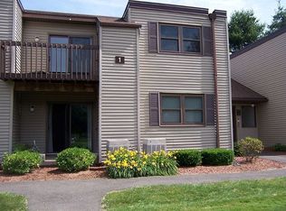 107 Twin Circle Dr, South Windsor, CT 06074