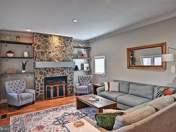 2nd image of 31765 Hickory Manor Rd