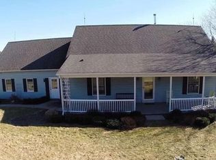 2548 Curtis Rd, Lakeville, MI 48367