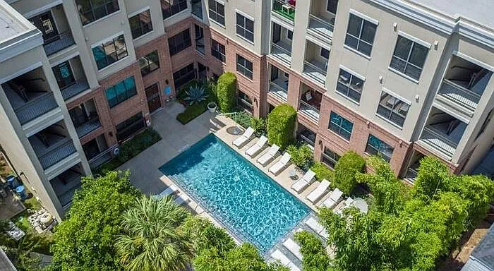 2700 Brazos St #B3 — Photo 3