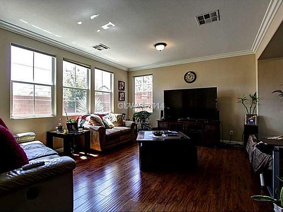 5th image of 10173 Chestnut Wood Ave