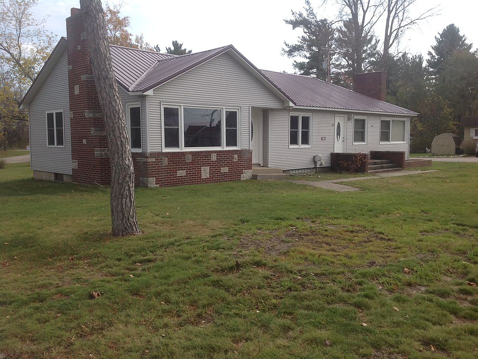 1st image of 555 S Lakeshore Dr.