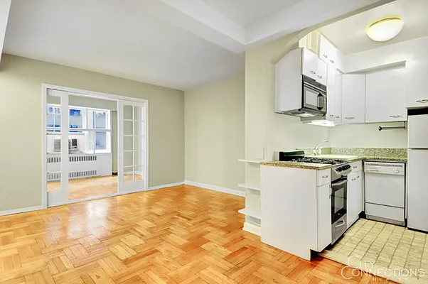Rented by City Connections Realty | media 7