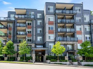 11077 Ravine Rd #402, Surrey, BC V3T 3X5
