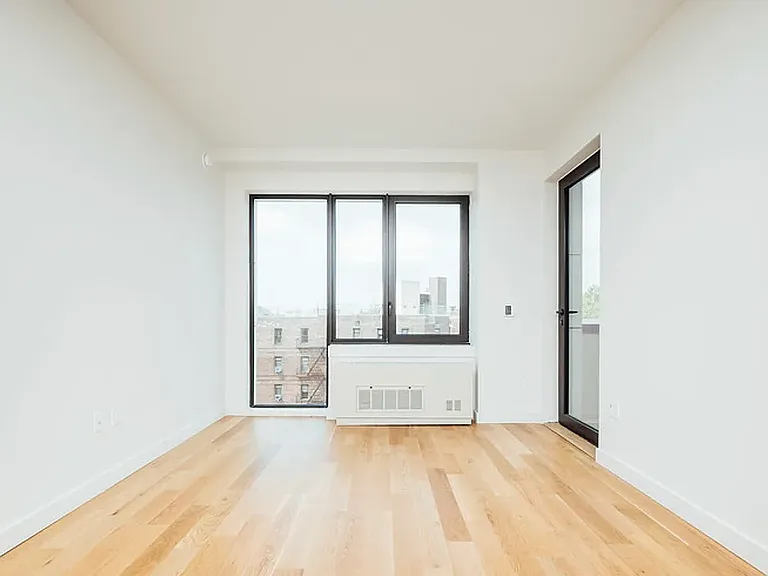 1801 Ocean Ave #8B — Photo 5