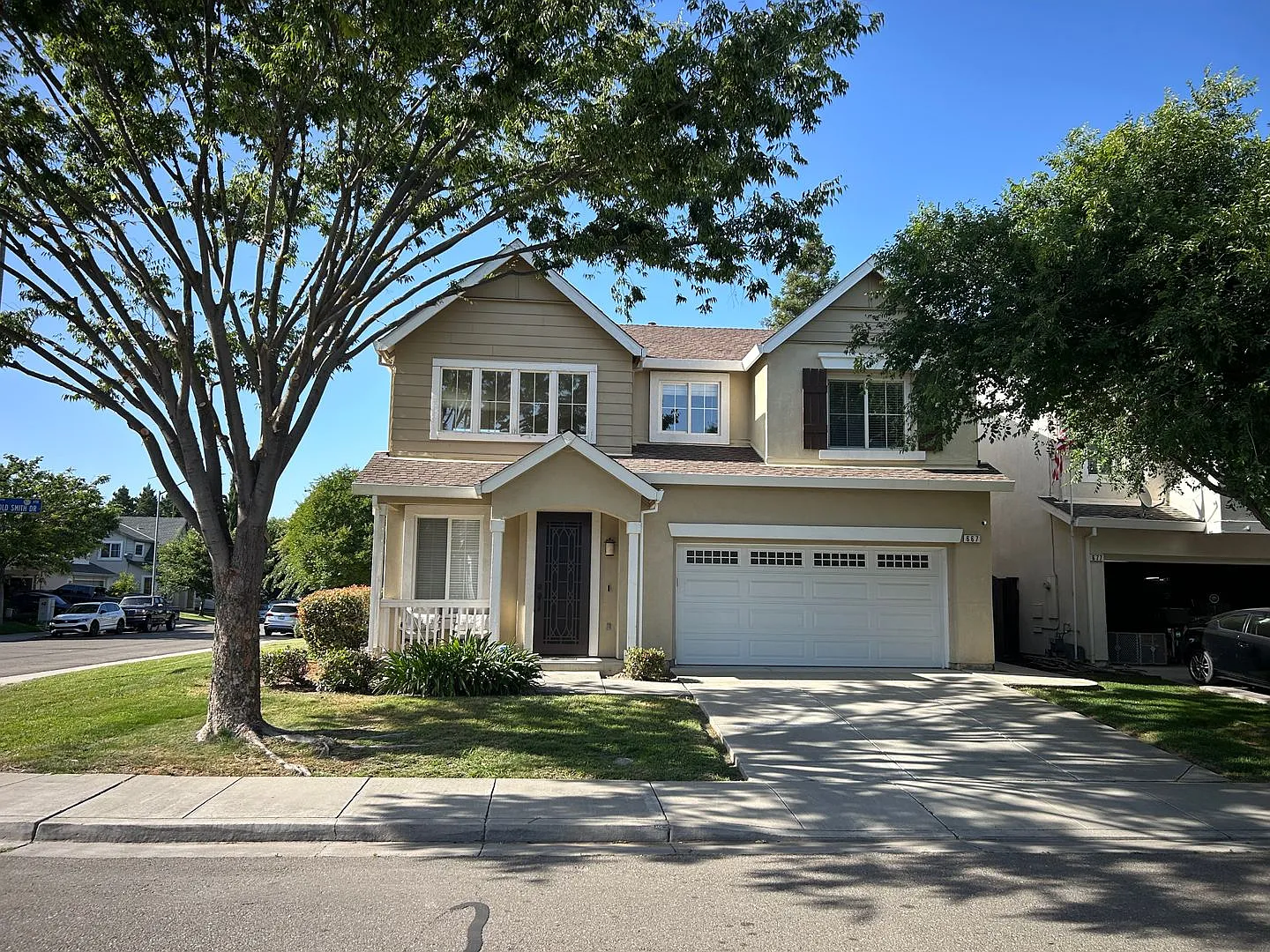 667 Harold Smith Dr photo 1