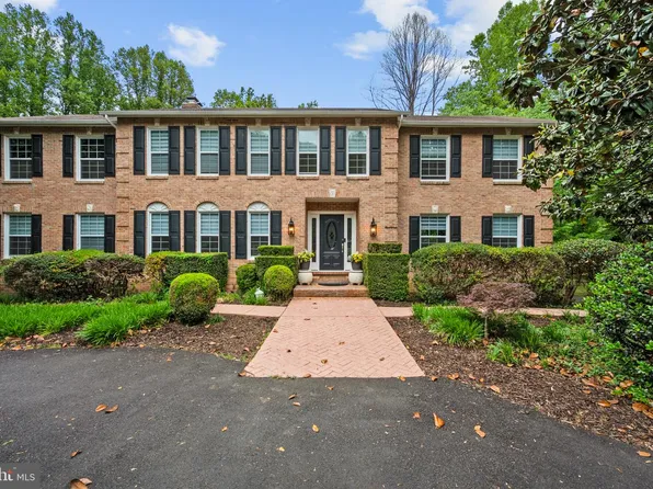 13112 Laurel Glen Rd, Clifton, VA 20124