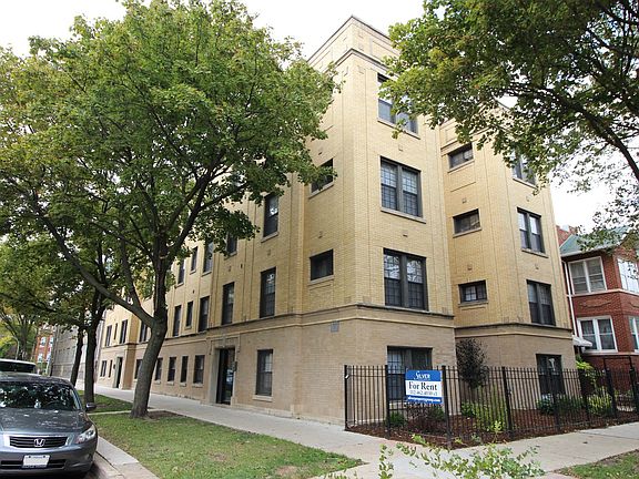 5th image of 3104 W Sunnyside Ave #3R