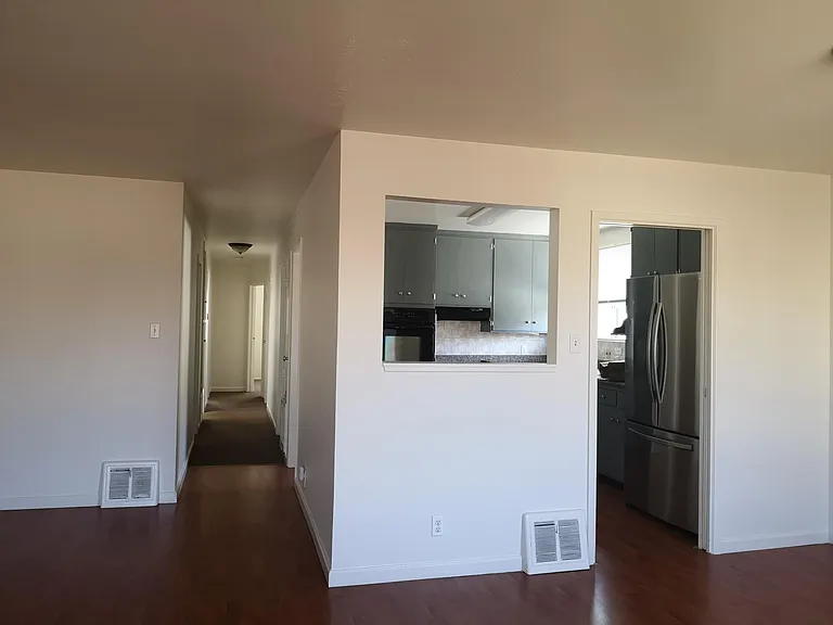 Alta Vista Way — Photo 5