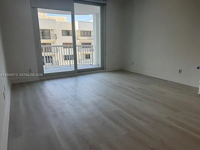5401 Collins Ave #513 — Photo 27