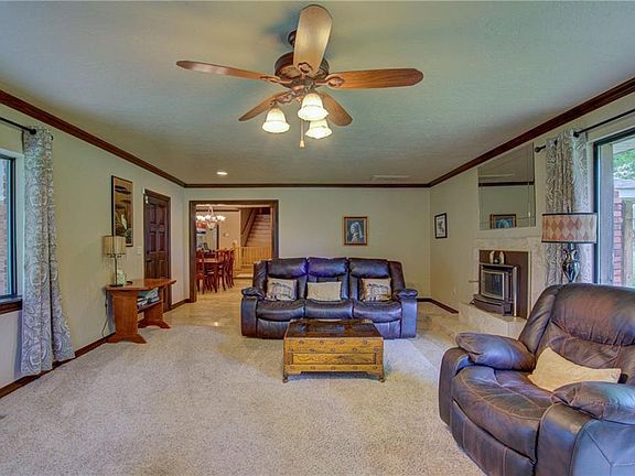 5th image of 1000 Estell Dr