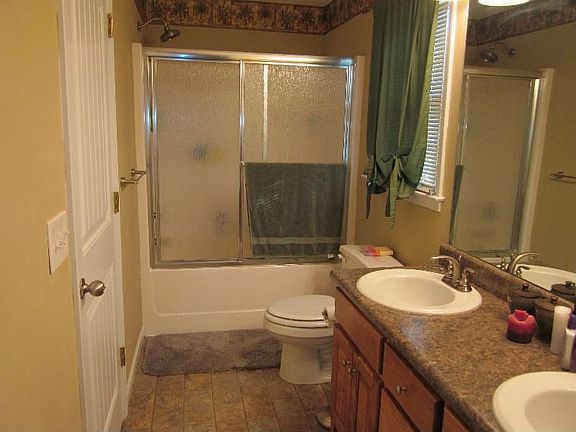 5th image of 139 Brookwoods Ln
