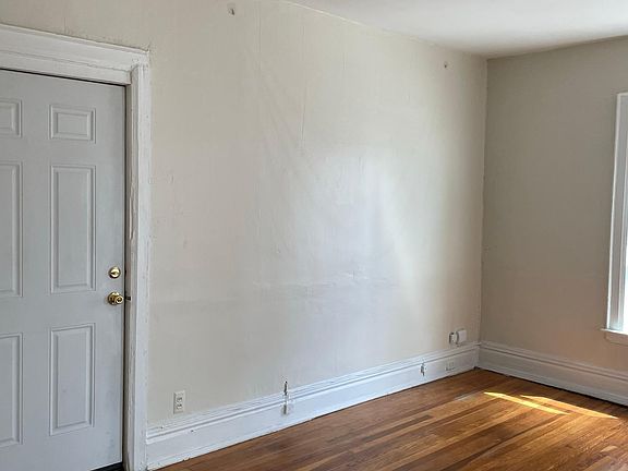 3rd image of 4762 2nd Ave APT 303