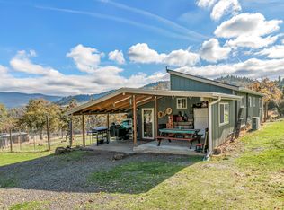 6536 Shadow Glen Dr, Eagle Pt, OR 97524