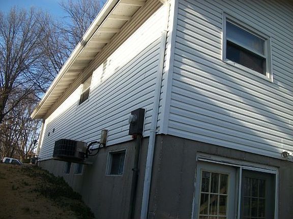 5th image of 2482 Soundview Ct