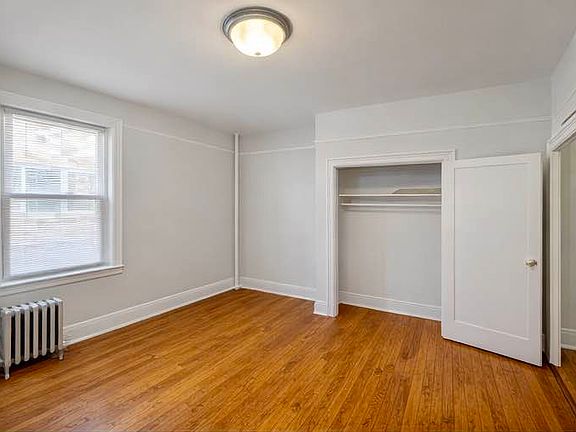 3rd image of 25-47 Crescent St #1F