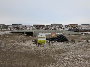 309 Keidel Trl, Mandan, ND 58554