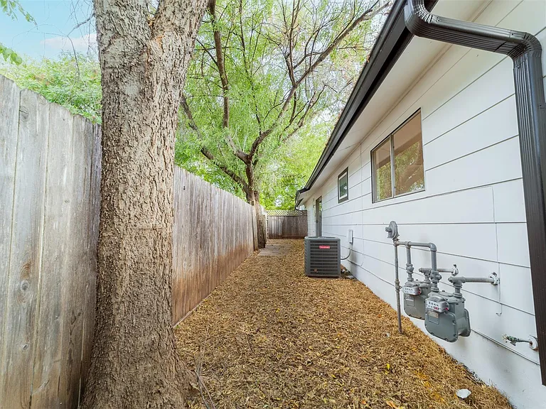 1738 Rutland Dr #A — Photo 19