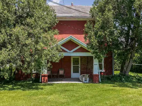 3010 Johnson Ave NW, Cedar Rapids, IA 52405