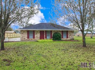 12366 Beco Rd, Saint Amant, LA 70774