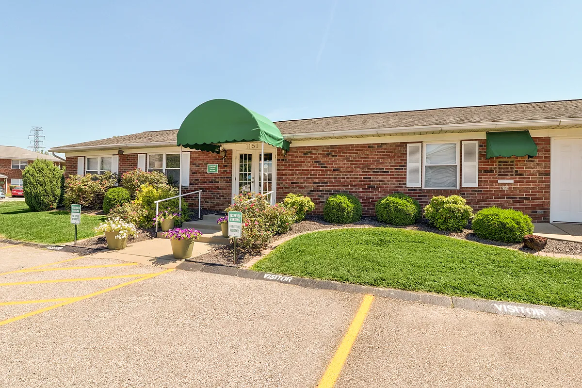 Building Photo - Diamond Valley Apartments