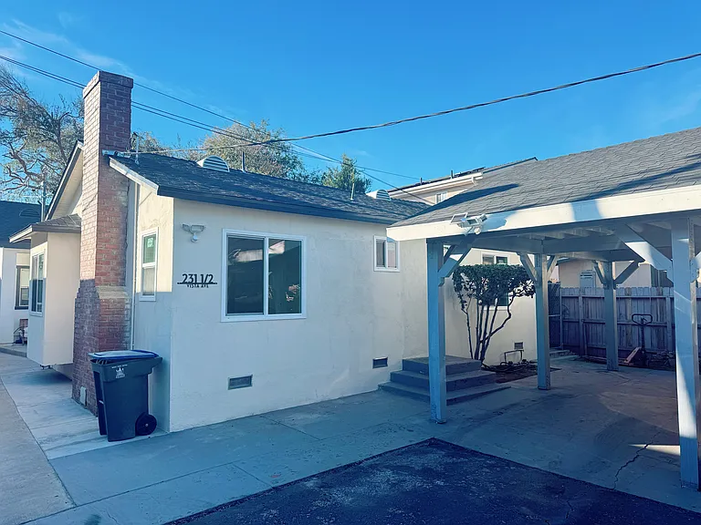 231 Vista Ave #1/2 — Photo 17