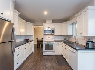 9966 Merritt Dr, Chilliwack, BC V2P 7B7